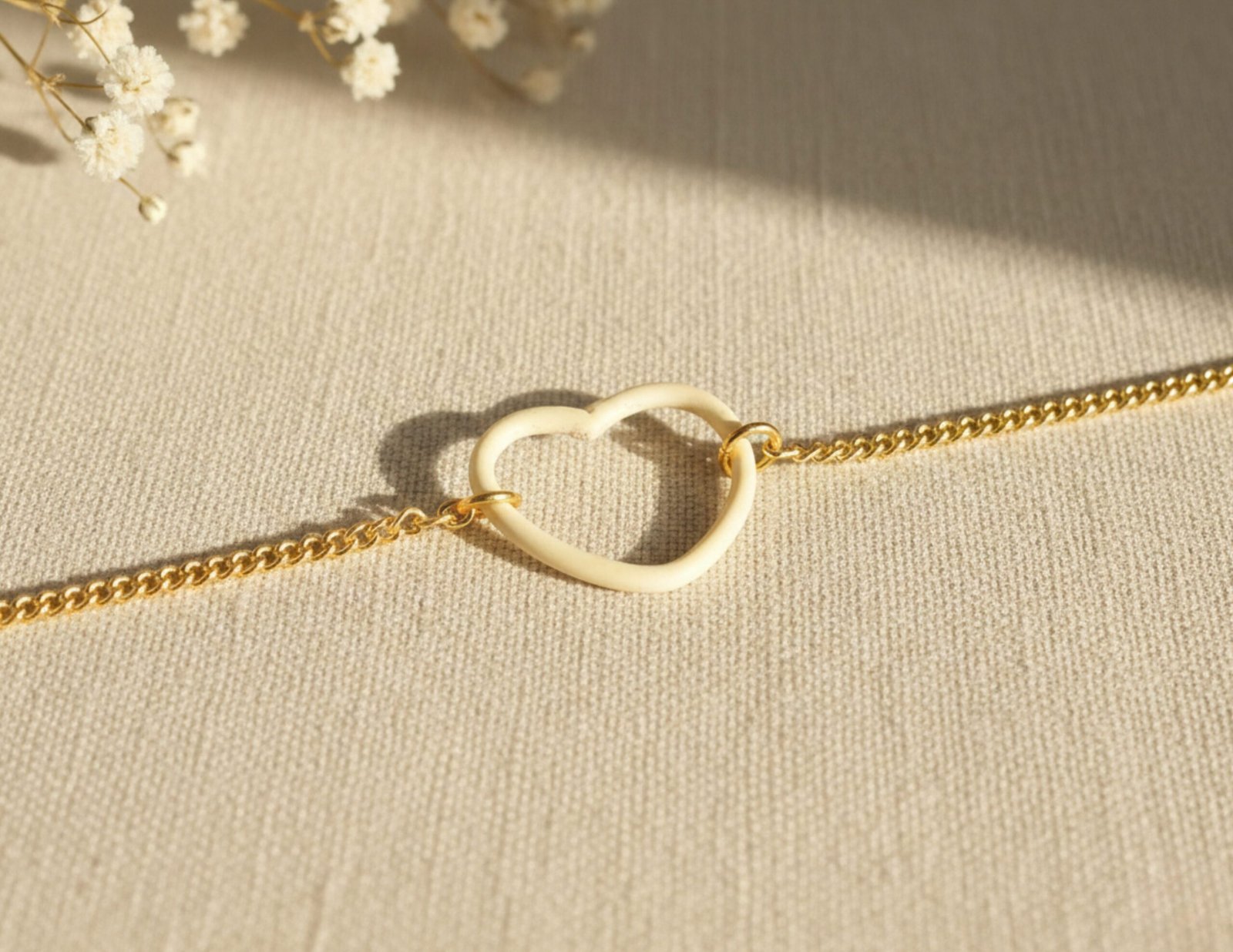 Golden Love Loop Bracelet - Image 2