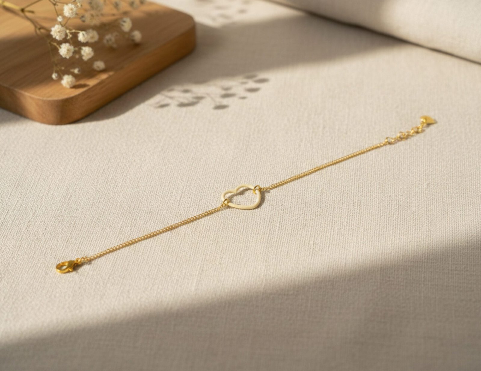 Golden Love Loop Bracelet - Image 5