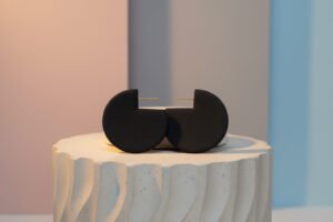 Curve Cutout Circlets