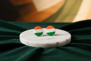 Tricolor Studs