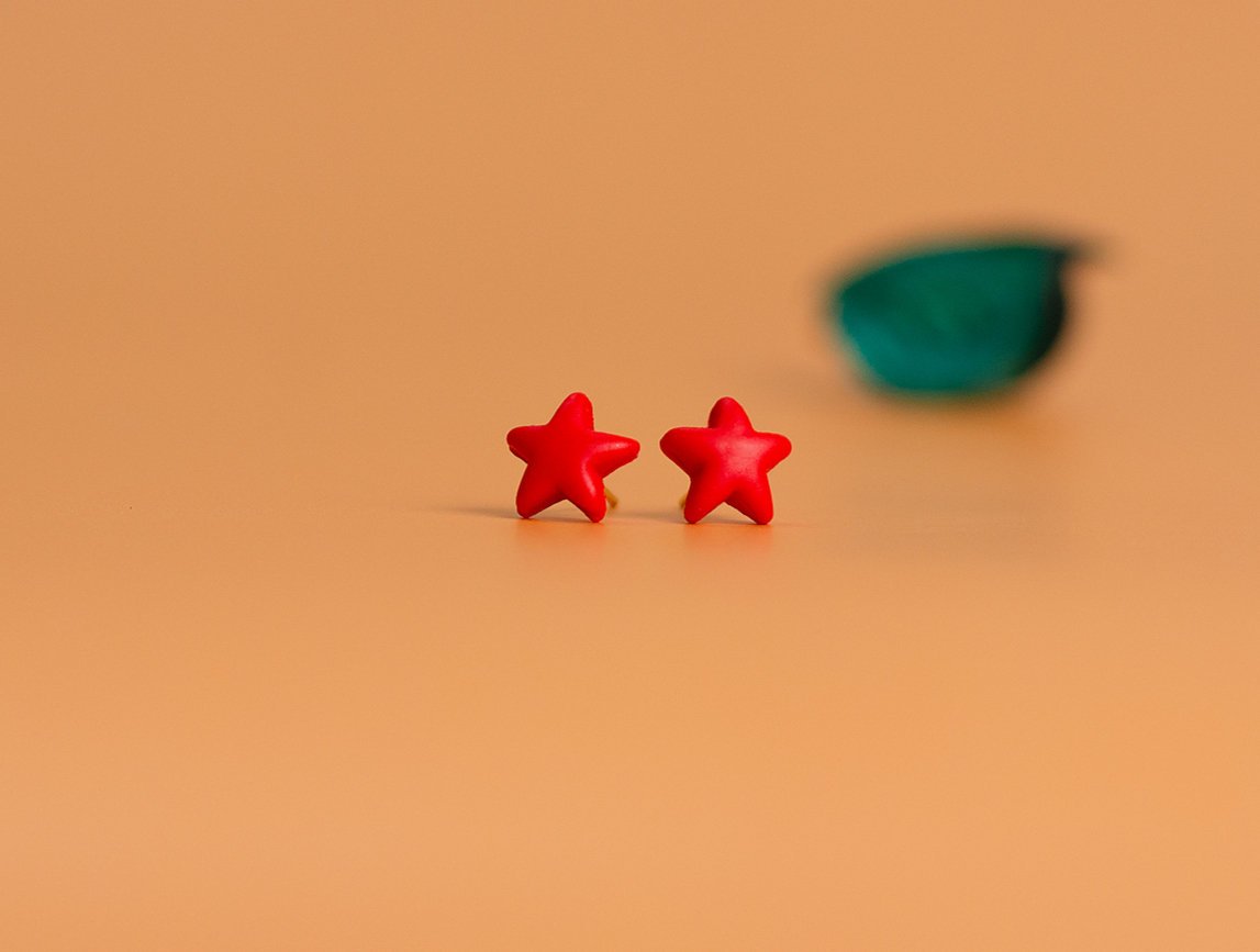 Mommy & Me Red Star Studs