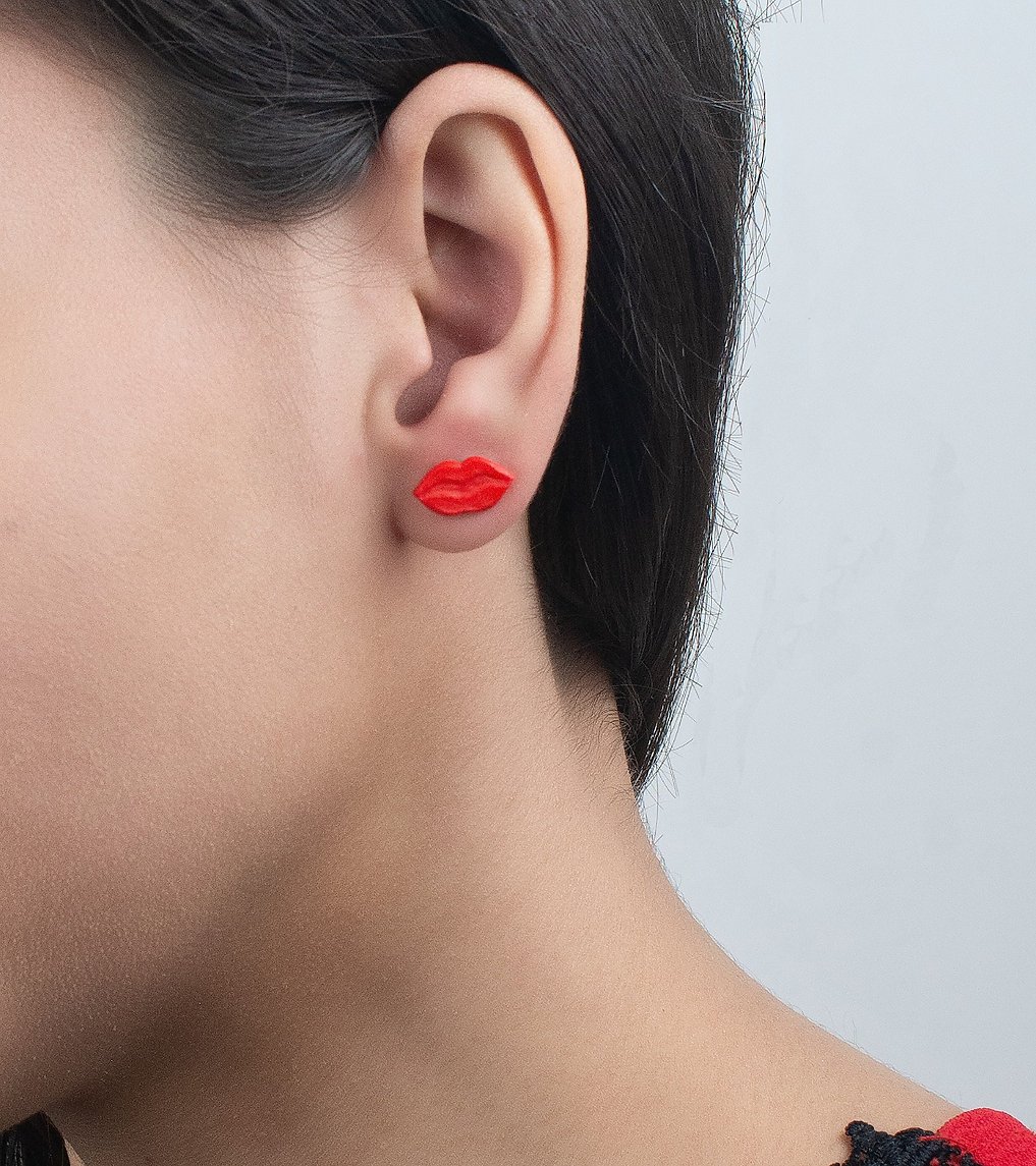 Red Lips Studs - Image 3