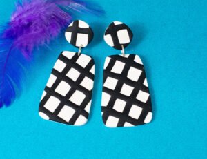 Monochrome Drops